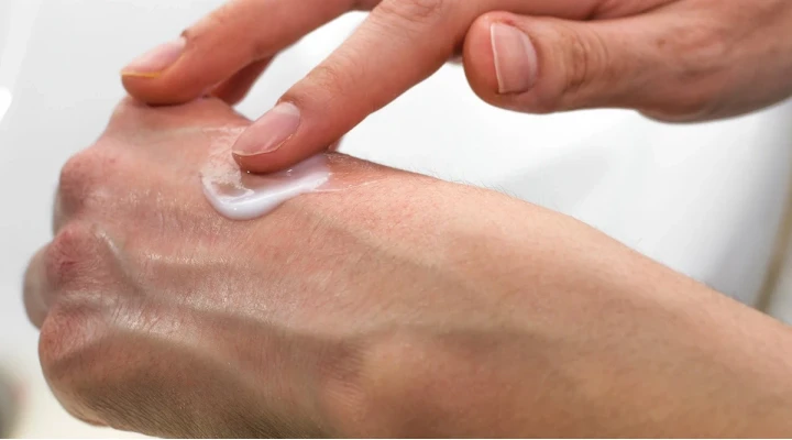 Hogyan hat a bőrünkre a maszkviselés és a hideg?